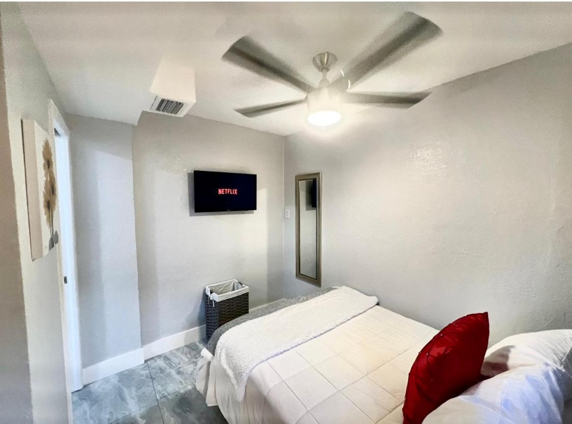 Little Gables Studio-Your Miami Escape-10Min Airport 외부 사진