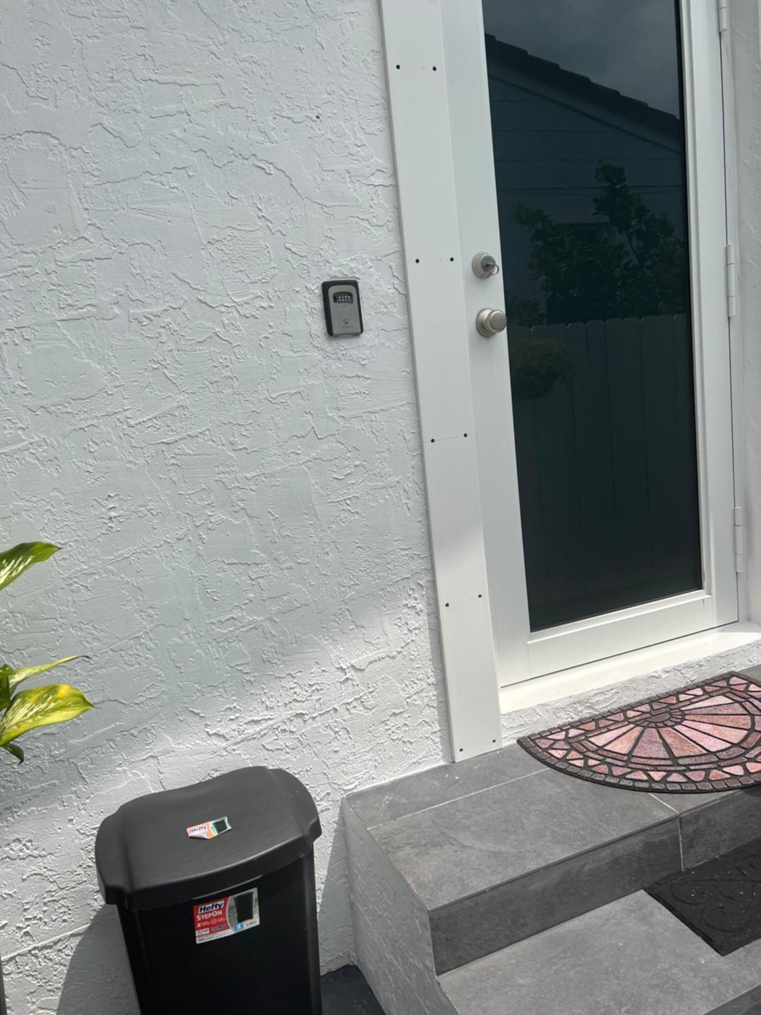 Little Gables Studio-Your Miami Escape-10Min Airport 외부 사진